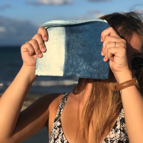 🍁SOLD AT MADEWELL POP UP🍁Shibori  pouch wzipper - Picture 4 of 4